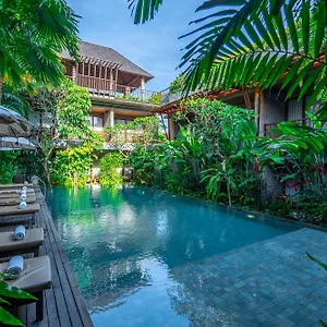***** Hotel Purana Indonesia